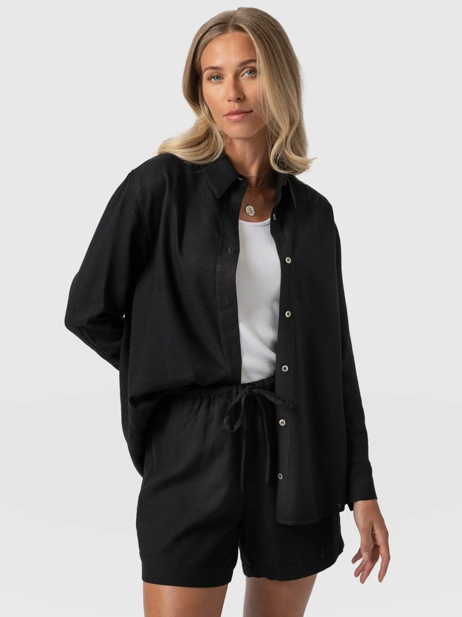 Outlet Saint and Sofia Boyfriend Shirt - Black Linen
