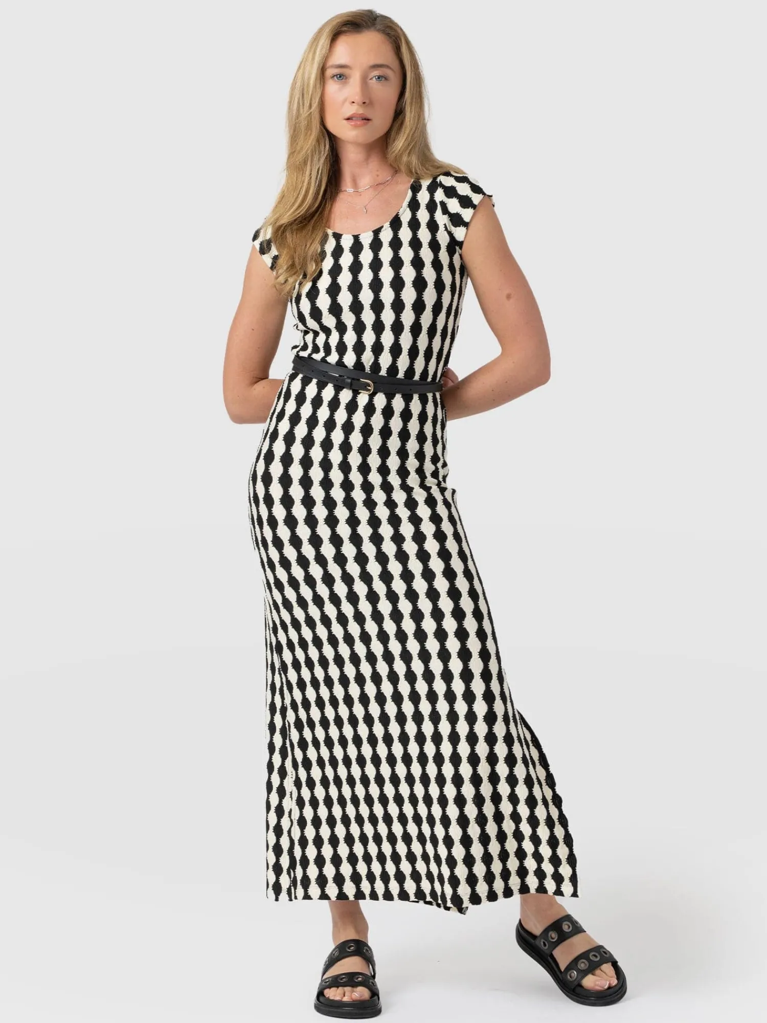 Fashion Saint and Sofia Elise Scoop Neck Midaxi Dress - Black/Cream