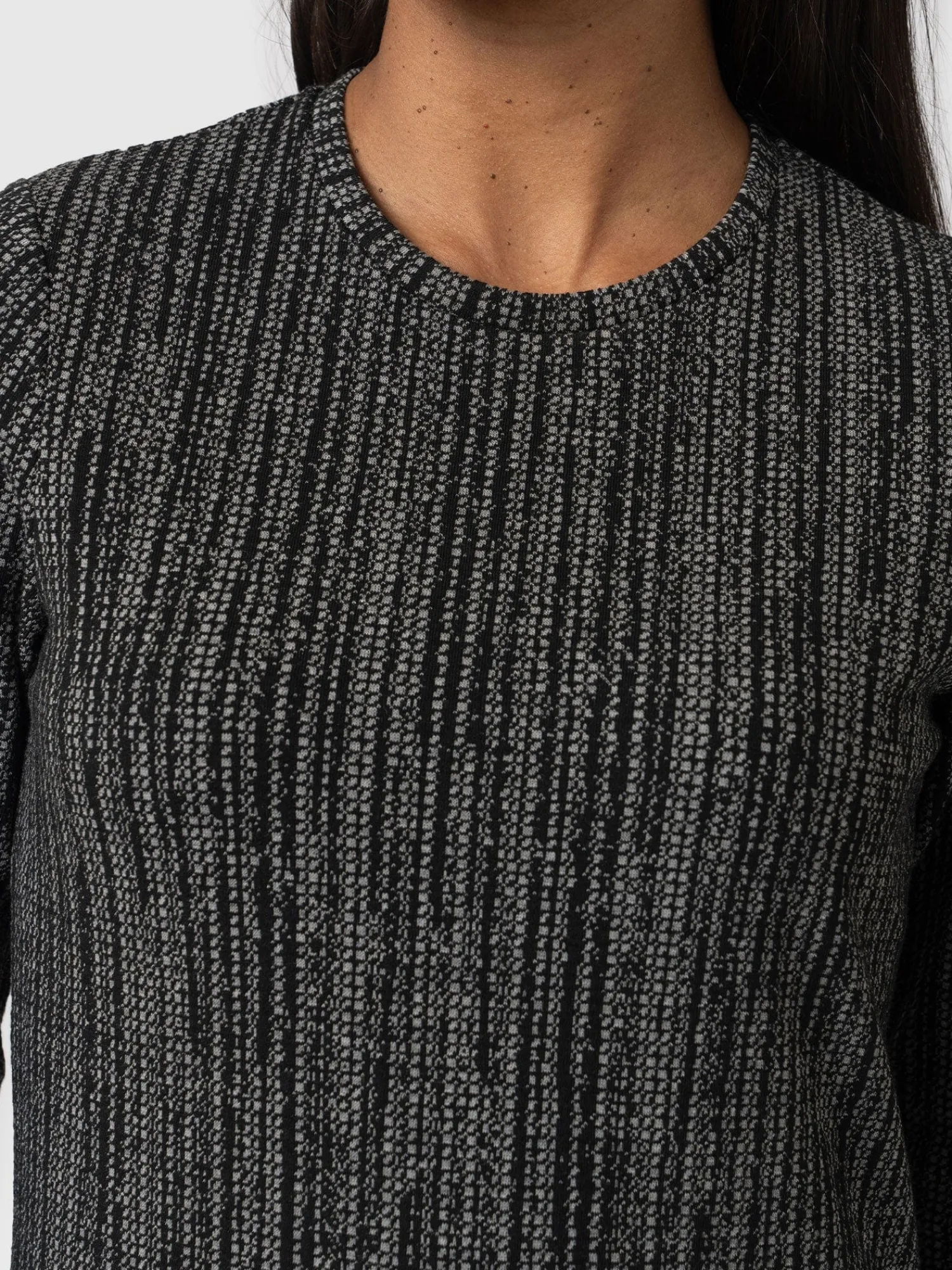 New Saint and Sofia Glen Crew Neck Tee - Grey/Black