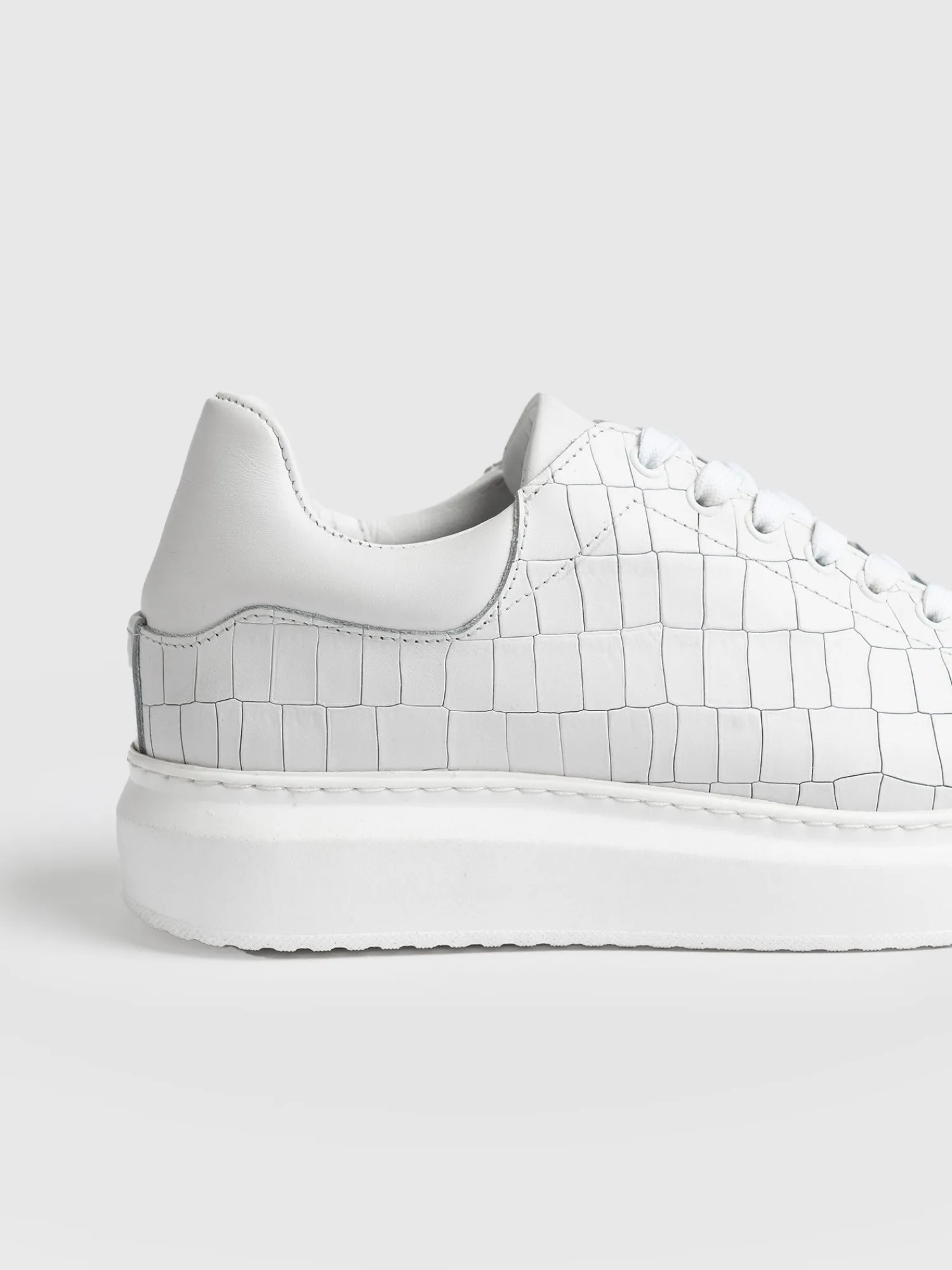 Discount Saint and Sofia Hampstead Sneaker - White Croc