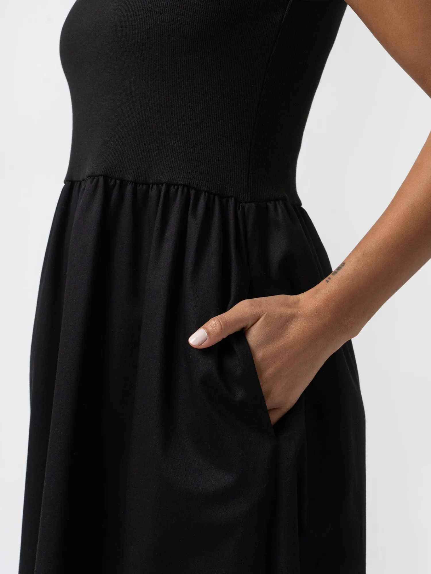 Hot Saint and Sofia Ivy Full Skirt Sleeveless Dress - Black