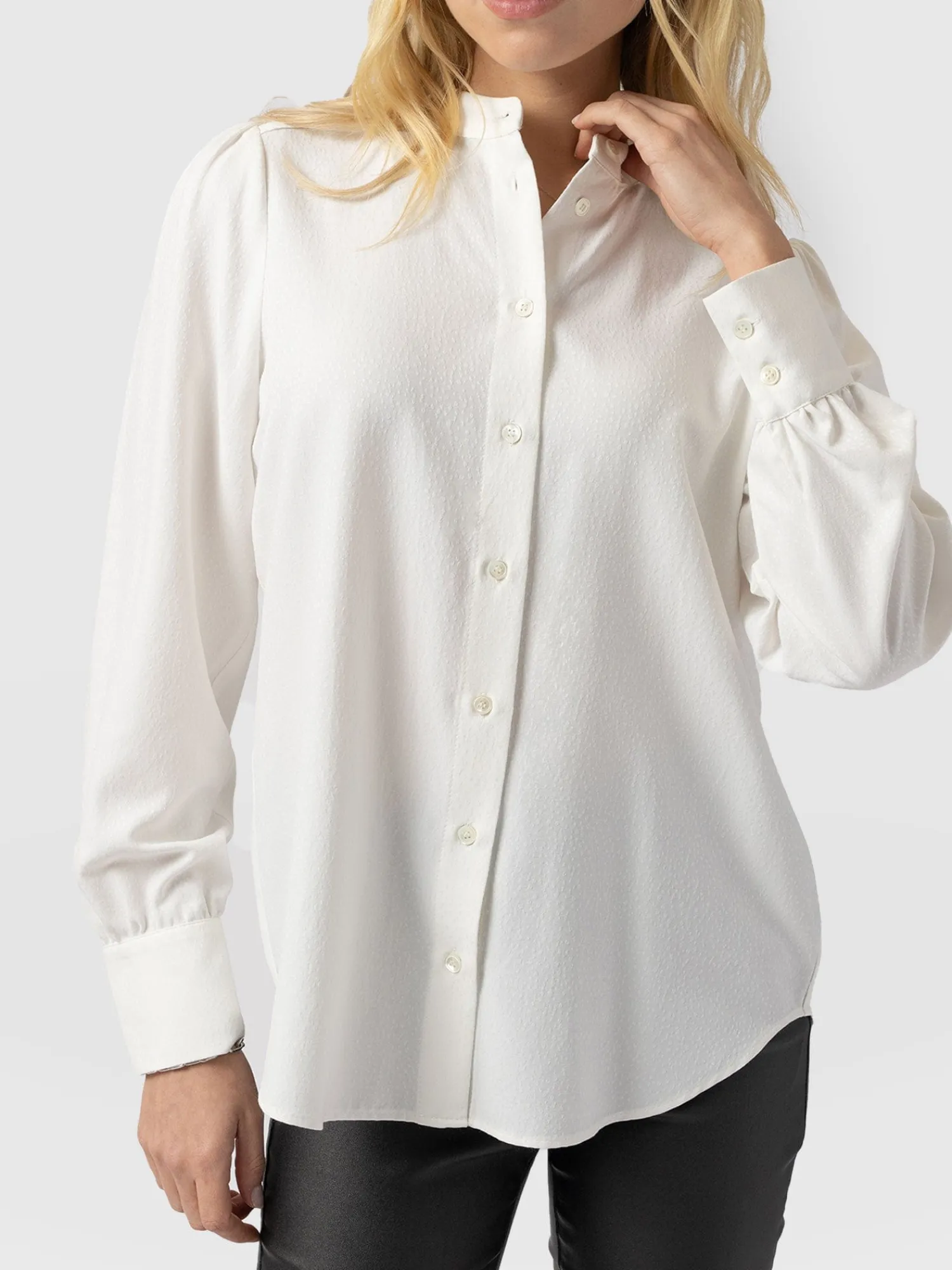 Sale Saint and Sofia Paxton Pussybow Blouse - Cream