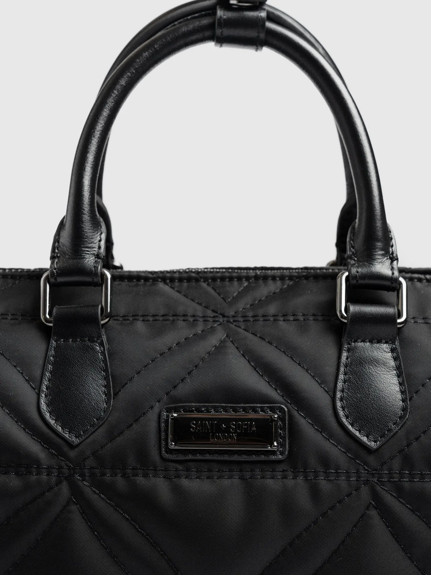 Online Saint and Sofia Quilted Maeve Duffle Bag - Black