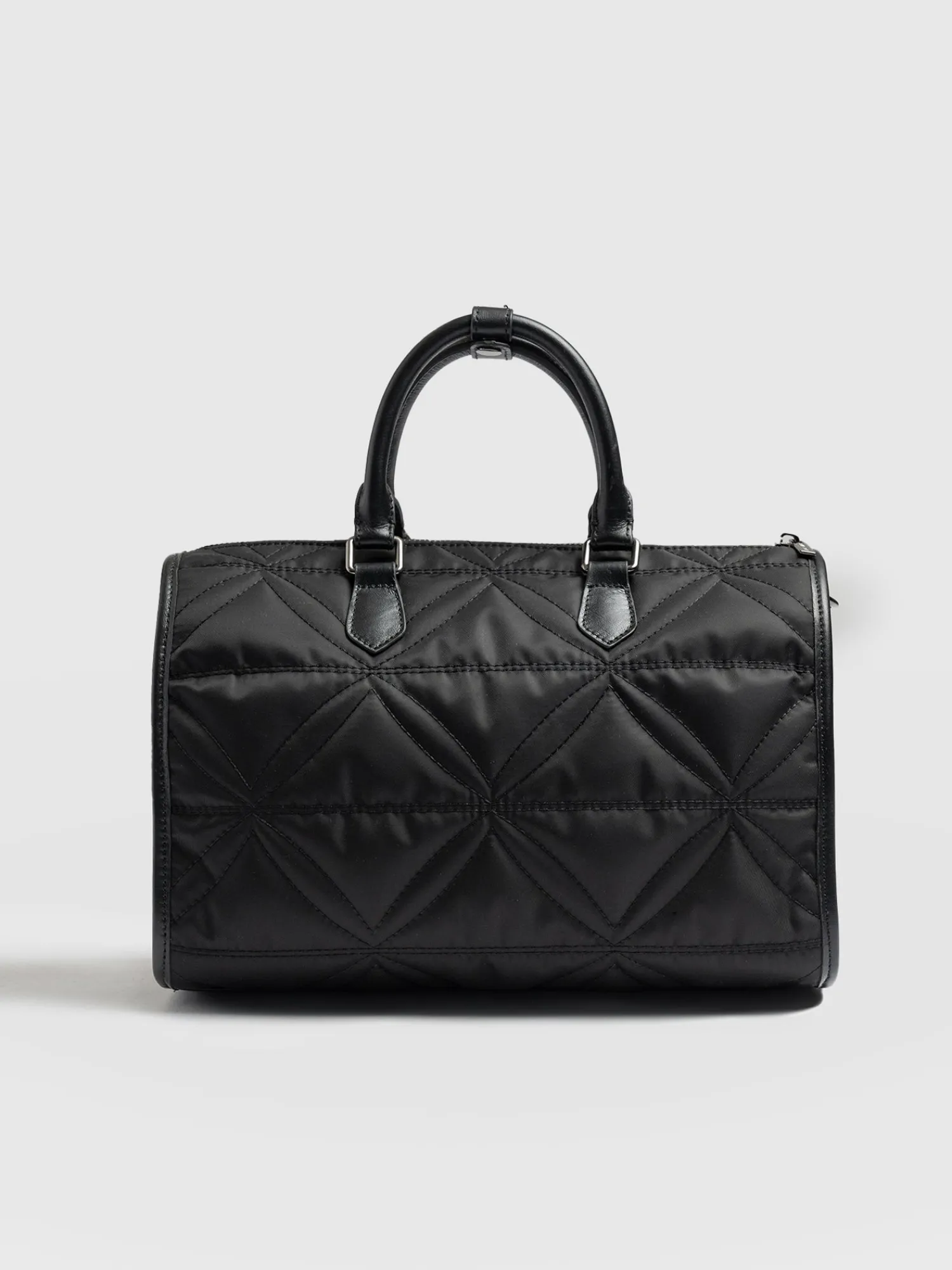 Online Saint and Sofia Quilted Maeve Duffle Bag - Black