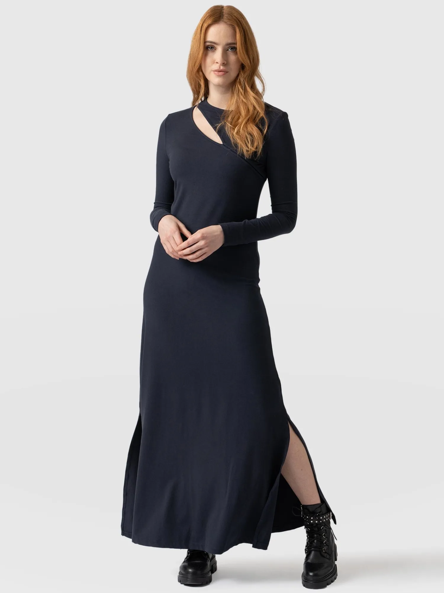 Clearance Saint and Sofia Reveal Viscose Runway Dress - Navy