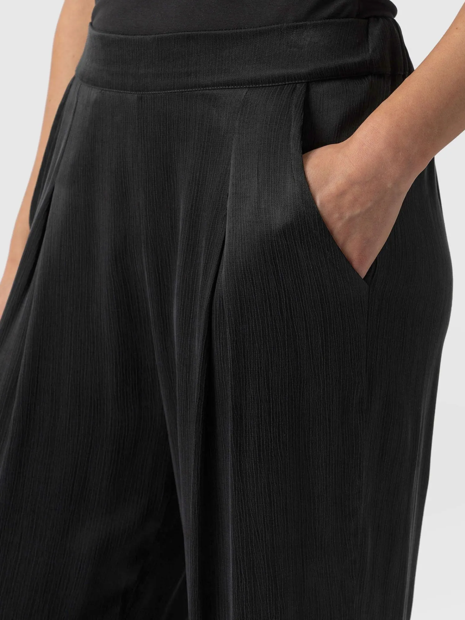New Saint and Sofia Rowan Wide Leg Pant - Black
