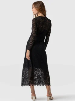 Sale Saint and Sofia Runway Lace Dress - Black