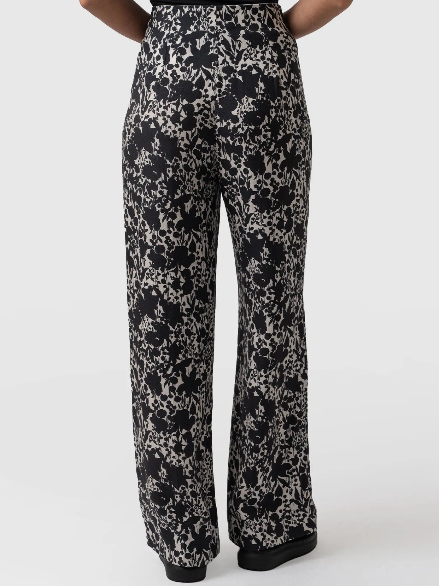 Best Saint and Sofia Sienna High Waisted Pant - Black Cream Floral