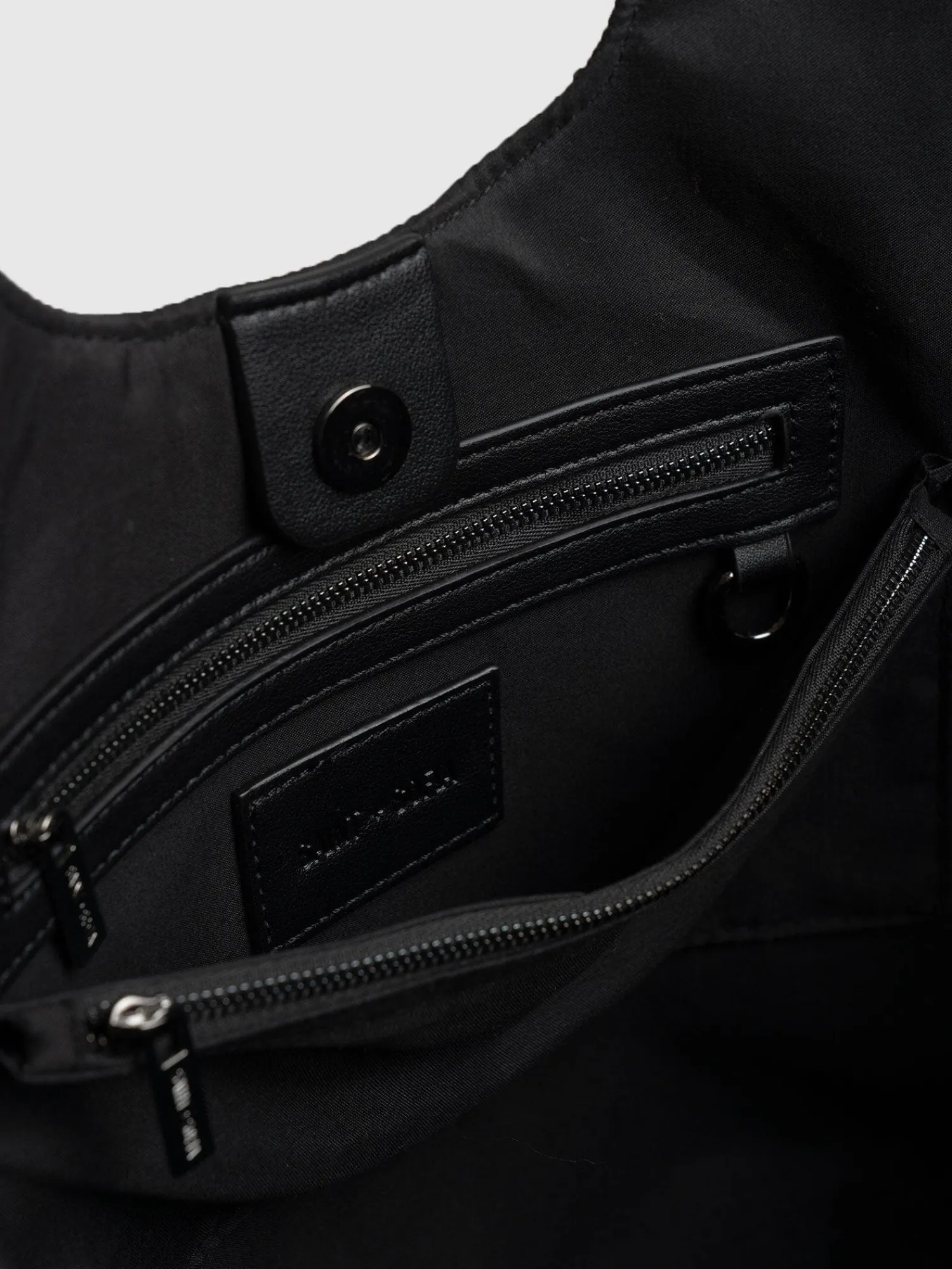 New Saint and Sofia Stella Shoulder Tote Bag - Gloss Black